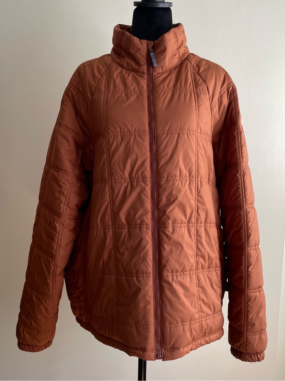 Patagonia Women’s XL Insulated Quilted Jacket Sisu Brown FA22 Full Zip